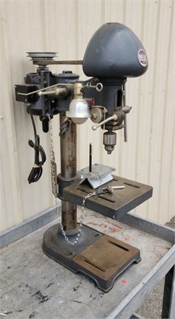 Vintage Delta Drill Press - works