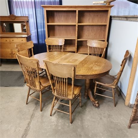 Antique Oak Dining Room Table w/2 Leaves & 6 Chairs-48"diameter x30/68" w/leaves