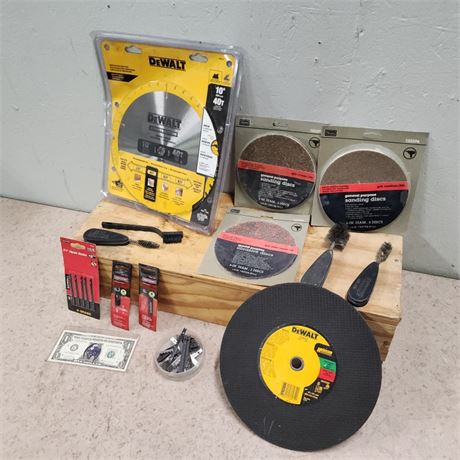 Assorted New Saw Blades & Sanding Discs