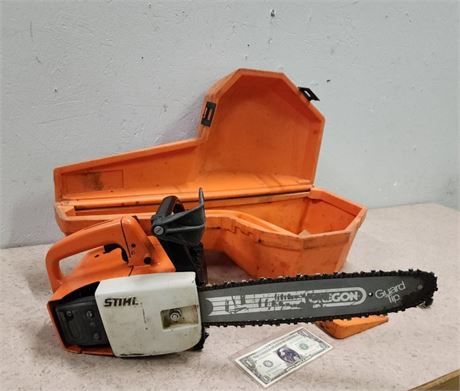 Stihl 615 Chainsaw w/ Case - not tested