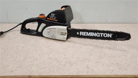 16" Remington Plug-In Chainsaw w/ Extension Pole - works, needs switch on pole