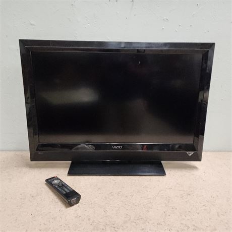 32" Vizeo w/ Remote