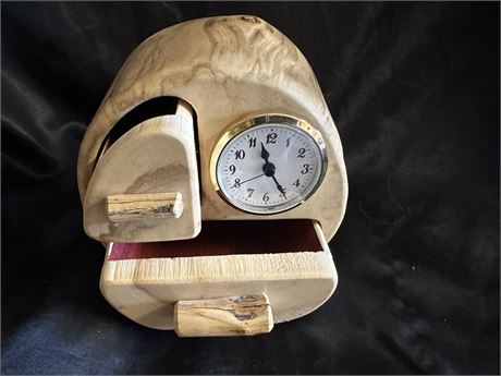 The Cutest Little Camper Clock w/ Drawers