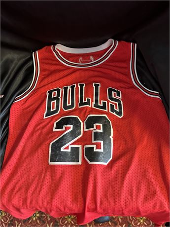 Michael Jordan #23 Jersey size M