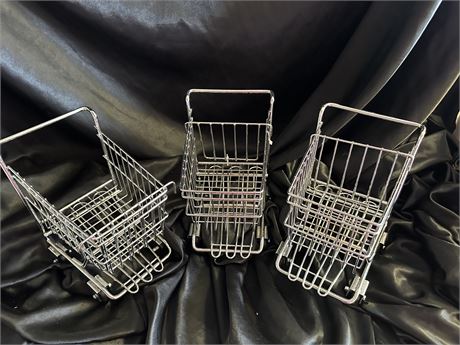 3 Mini Shopping Carts