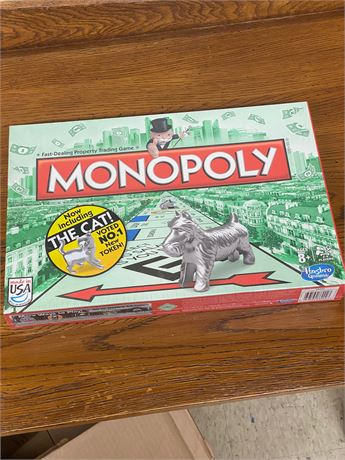 NEW sealed in plastic.  Monopoly Classic Board Game with New Cat Token