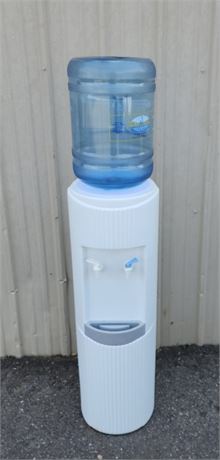 Water Dispenser