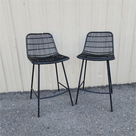 Low Back Counter Stool Pair...24"