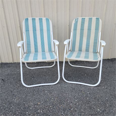 Folding Outdoor Chair Pair