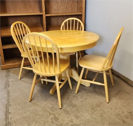 Farm Style Round Table & 4 Chairs Dining Set - 41" Diameter