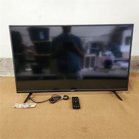 Nice Visio 40" Flatscreen w/ Remote