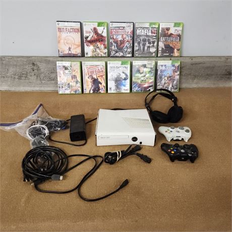 Xbox 360 w/ Games & Extras