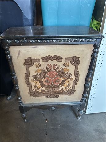 Antique Embroidered Speaker