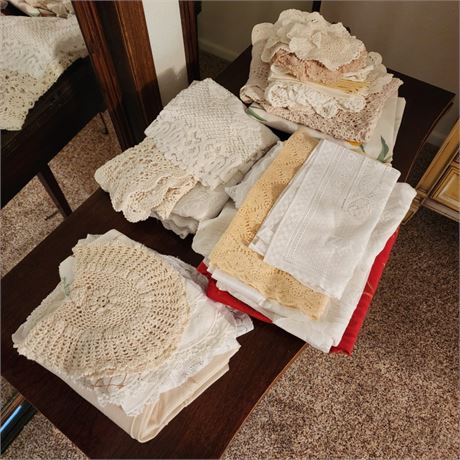 Vintage Crochet/Lace Doilies & Table Cloths