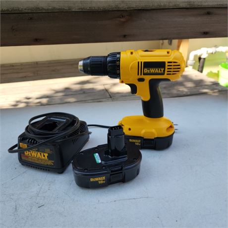 DeWalt Cordless Drill/Driver (complete)