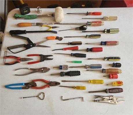 Assorted Handyman Tools