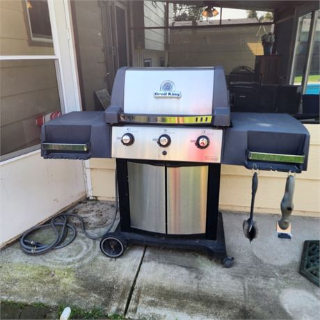 Broil King Outdoor BBQ Grill