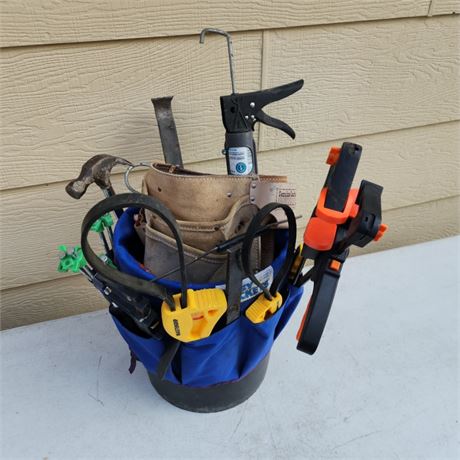 Carpentry Tools/Tool Belt & Bucket Caddy