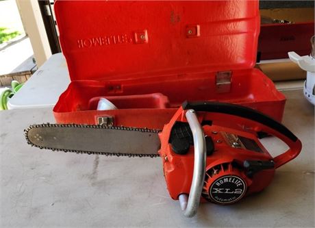 Homelite XL 2 Chainsaw w/ Case - not tested