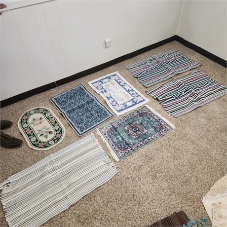 7 Kitchen/Bath Rugs - Nice & Clean!