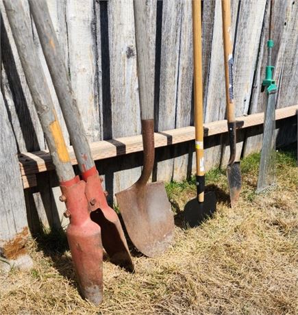 Shovels/Chipper/Rake/Post Hole Diggers