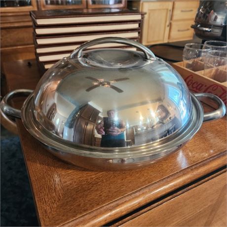 International Cookware Pan w/ Dome Lid