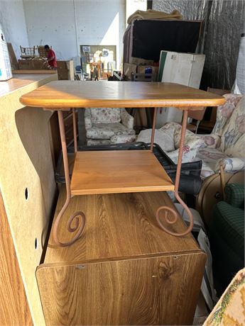 An End Table w/ Cute Little Swirling Legs