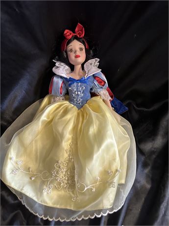 Absolutely Stunning Snow White Doll