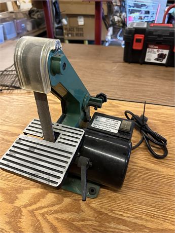 Central Machinery Belt Sander