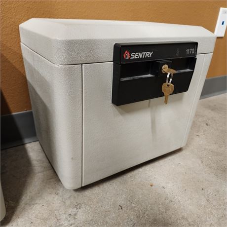 SentrySafe Fire-Safe Security File 1170 Lock box #2