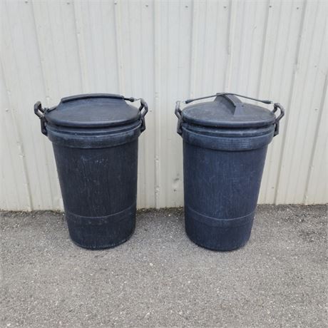 2 - GOTT Lidded Trash Cans