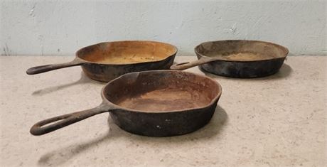 Vintage Cast Iron Pan Trio