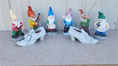 Gnomes + Other Yard Art