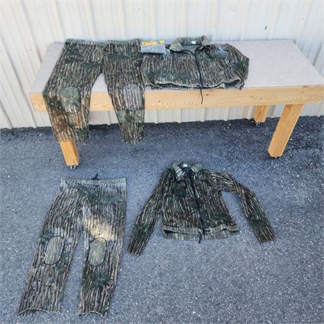 Sz Med Camo Suit Pair