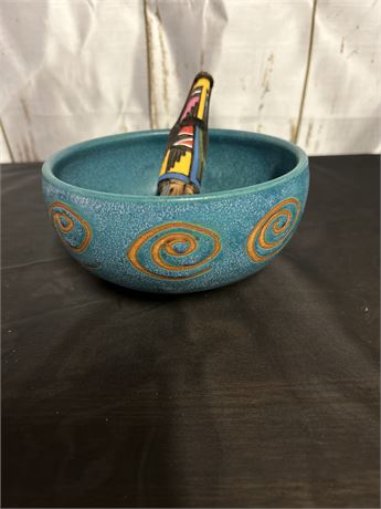 Medicine/Herb Bowl With Wooden Tiki Smasher