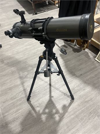 Galileo Reflector Telescope