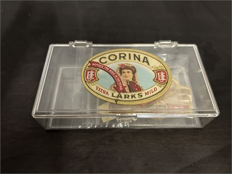 Vintage Corina Plastic Cigar Box Case With A Few Cigar Bands