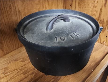 Antique Cast Iron LB #10 Footed Pot w/ Lid