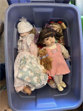 Tote of Dolls and Accessories