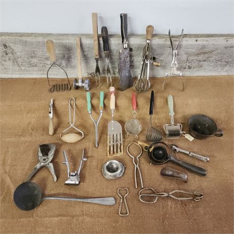 Antique Kitchen Culinary Items - Assorted