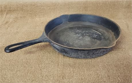 Antique Griswold Cast Iron Skillet