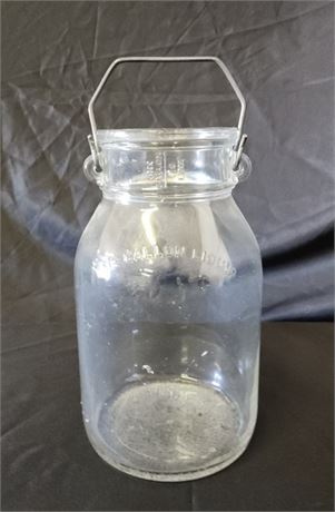 Vintage 1 Gallon Jar w/ Handle