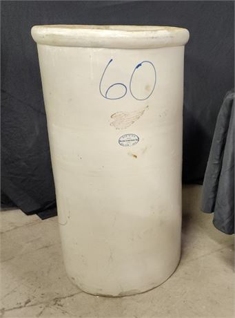 Wow😲 Antique 60 Gallon Redwing Crock - see photos for crack