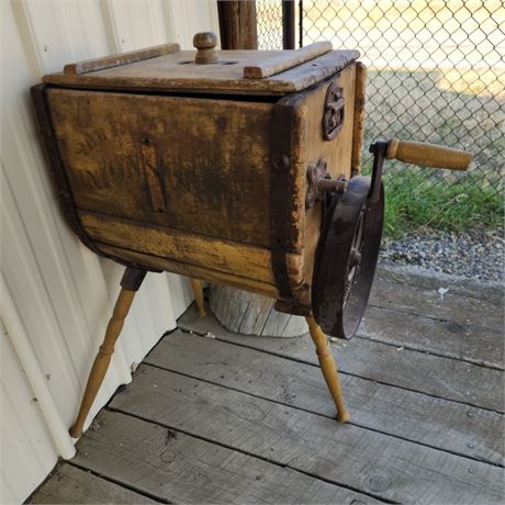 Antique Union 3 Legged Churn