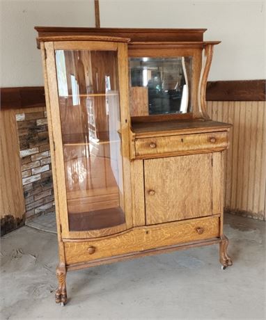 Antique Oak Clawfoot Buffet w/ Curved Front Glass/Beveled Mirror w/ Key