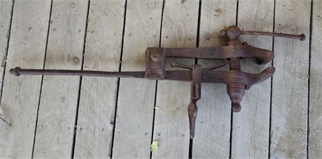 Antique #2 Black Smith Vise