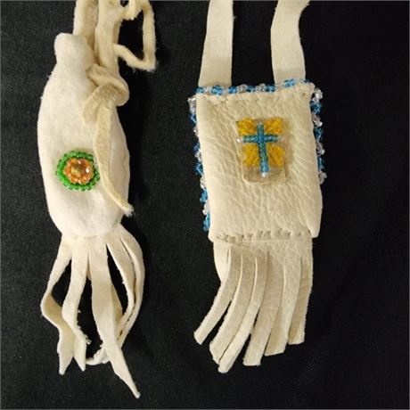 Native America Medicine Pouch Pair