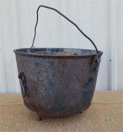 Antique Over 100 yr Old Footed Cast Iron Pot w/ Lid