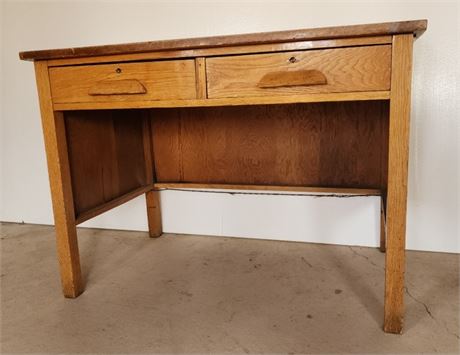 Antique Oak Desk - 42x26x33