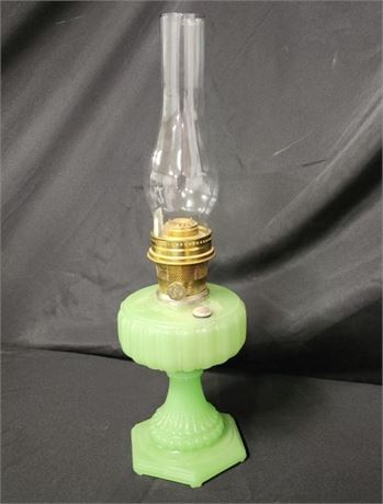 😲Aladdin Green Jadeite Glass Kerosene Oil Lamp